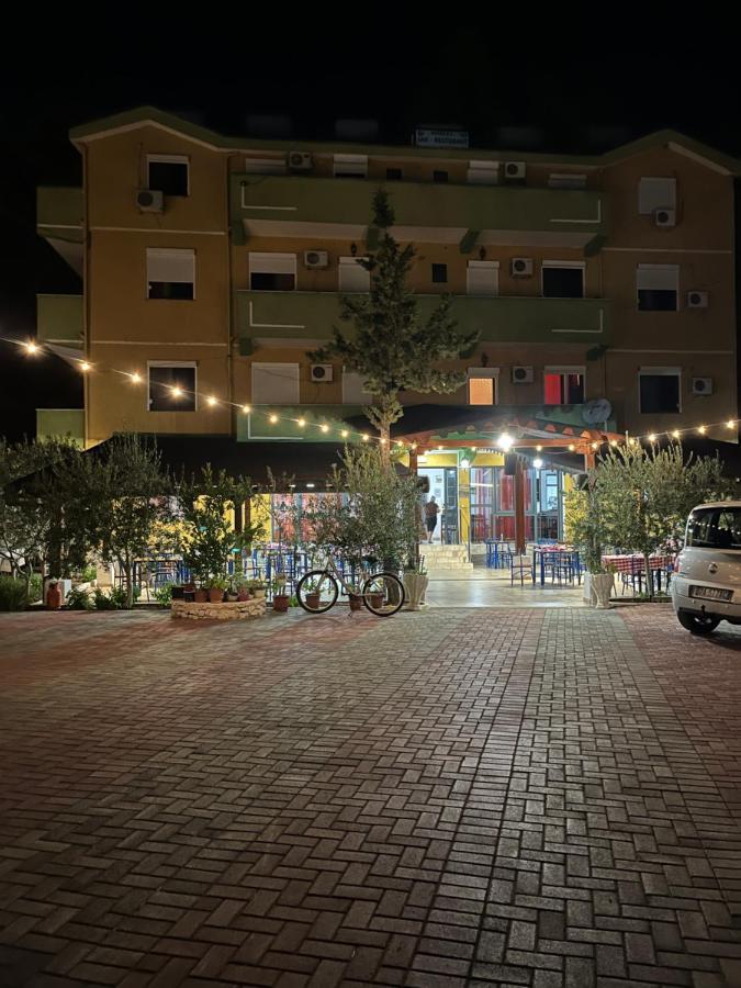 Hotel Bolonja Shëngjin المظهر الخارجي الصورة